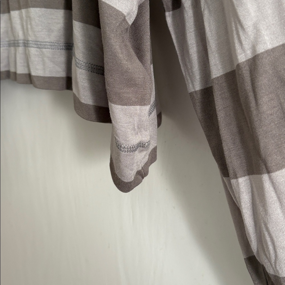 NWT Ivan Grundahl Striped Taupe and Mushroom Cropped Hoodie Size S - Picture 4 of 6